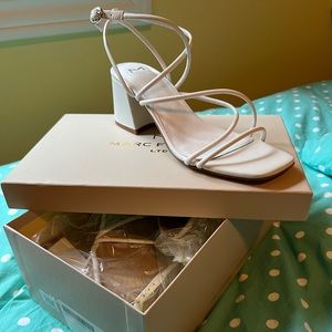 NWB Marc Fisher Nakitia Block Heel Strappy Sandal